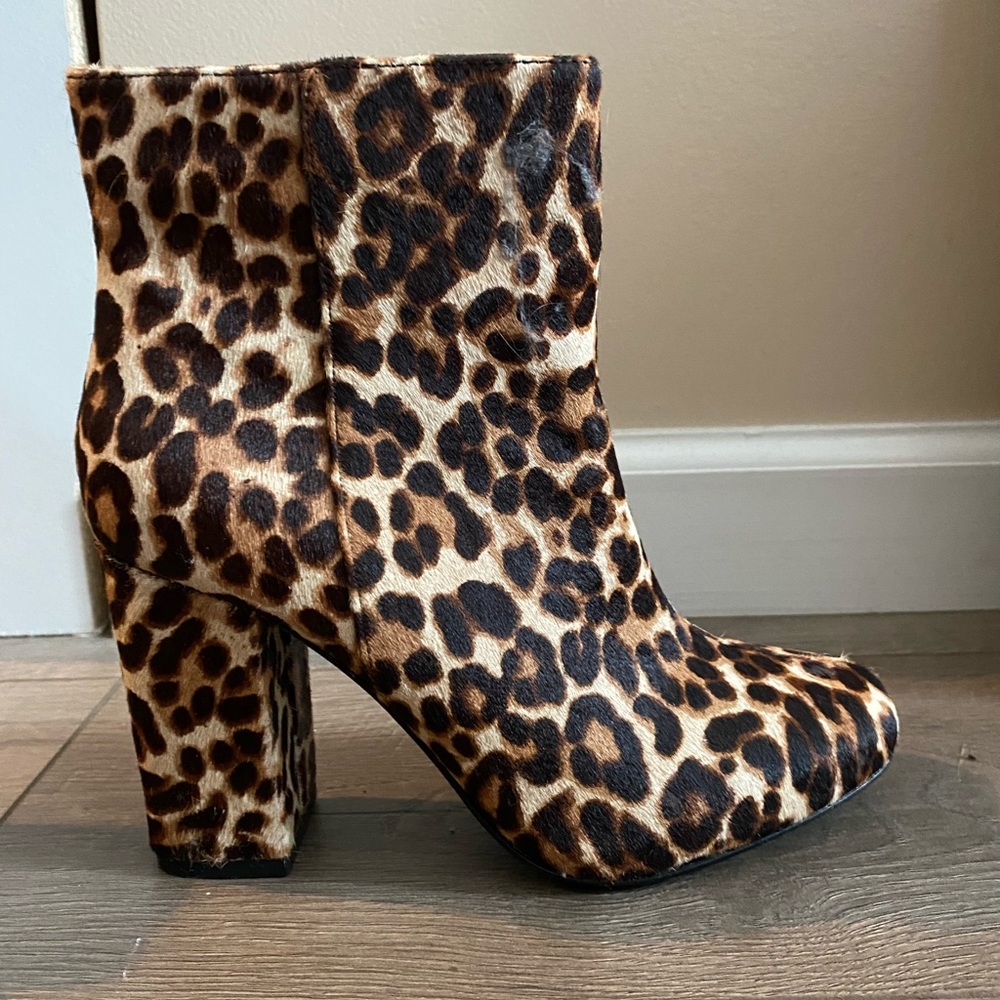 New leopard print hair calf Charles David booties